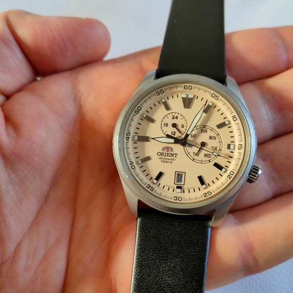Orient defender store automatic watch