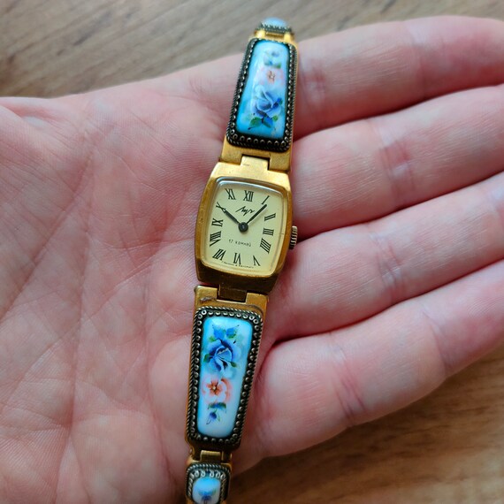 Vintage Ladies Watch Luch, Bracelet With Floral Enamel  display picture 1