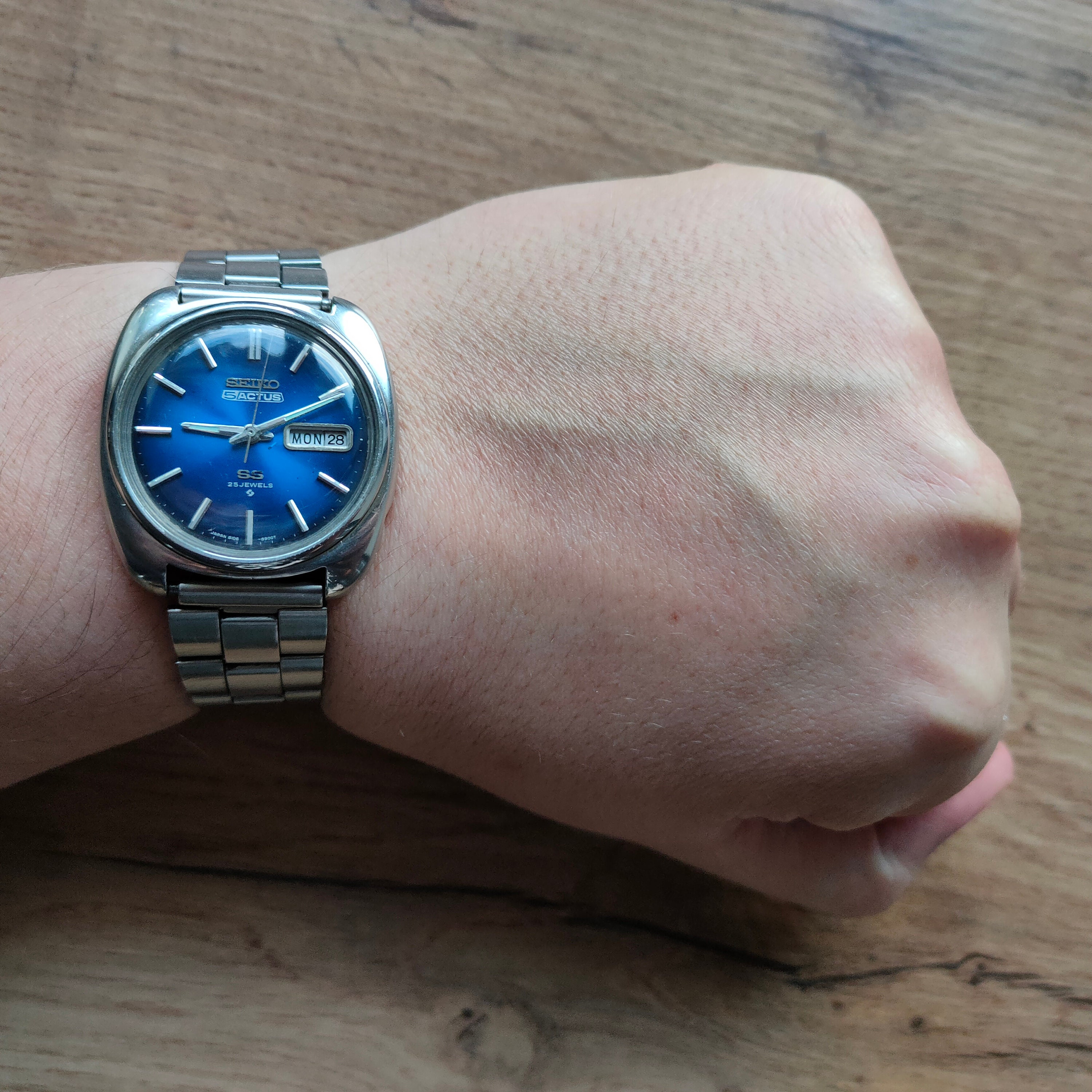 Rzadki SEIKO 5 ACTUS SS Ref. 6106-8660, rzadki zabytkowy zegarek z Japonii, zegarek automatyczny, zegarek kolekcjonerski, niebieski zegarek - Etsy Polska Rzadki SEIKO 5 ACTUS SS Ref. 6106-8660, rzadki zabytkowy zegarek z Japonii, zegarek automatyczny, zegarek kolekcjonerski, niebieski zegarek - Etsy Polska