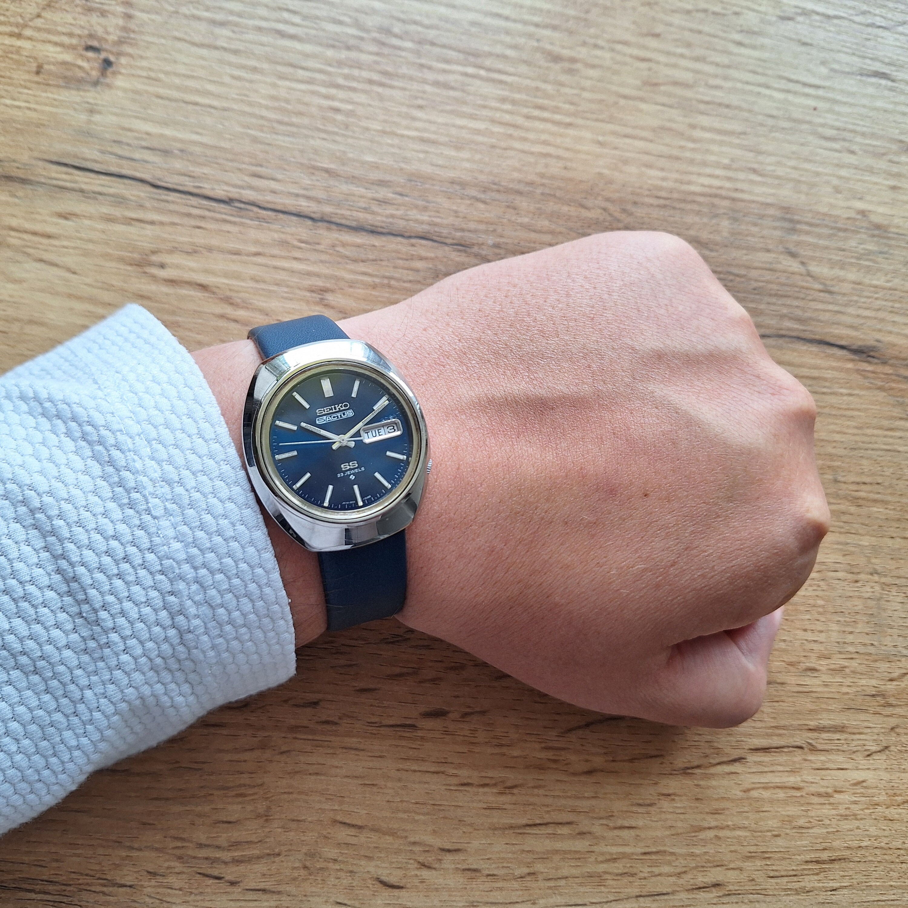 SEIKO 5 ACTUS アクタス 自動巻 6106-7590 Vintage s-l1200.jpg