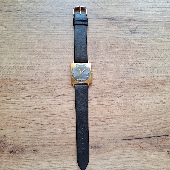 ZARJA square watch, Soviet watch, classic slim wa… - image 4