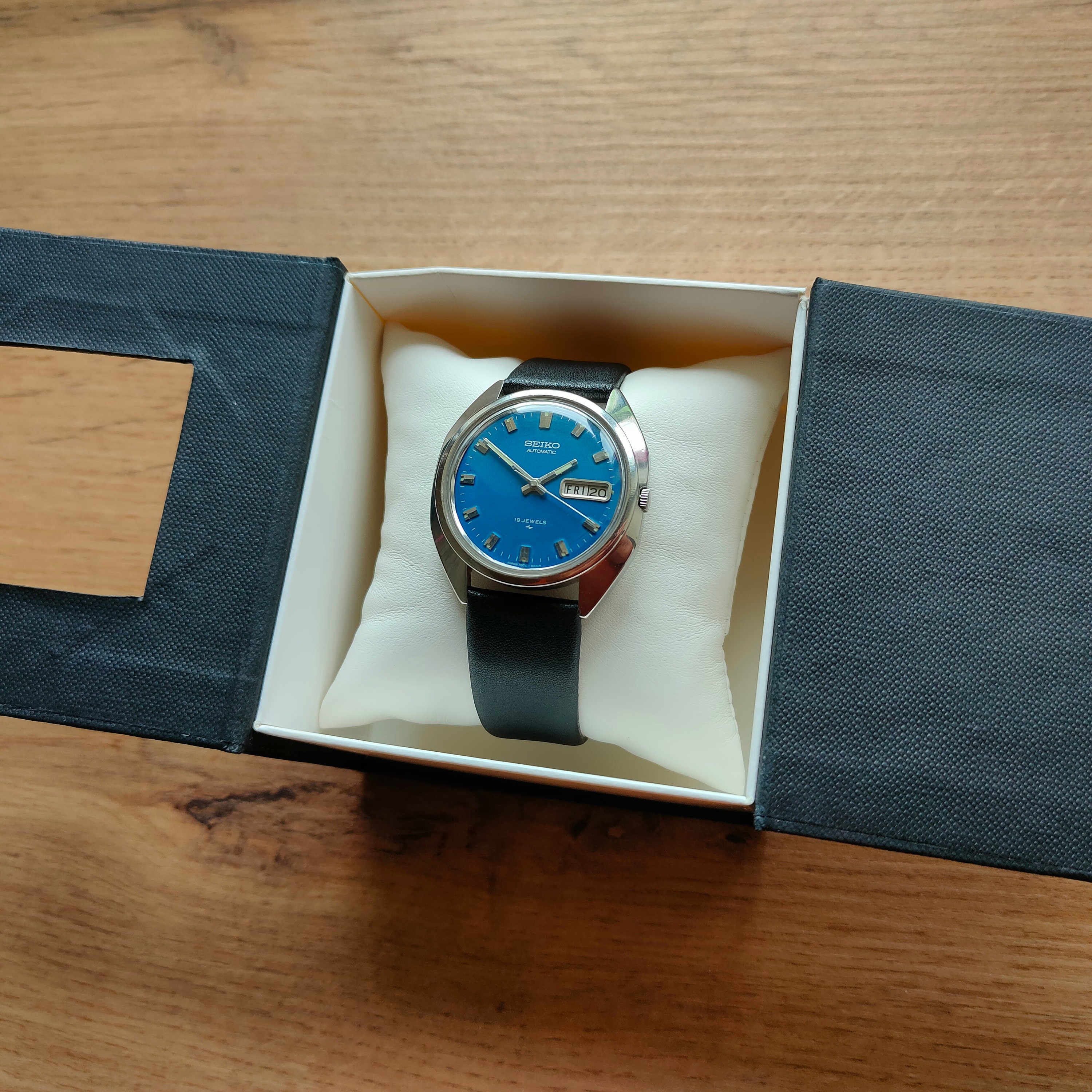 Seiko Automatic 7006-8100 Full Original Model Very Rare Vintage