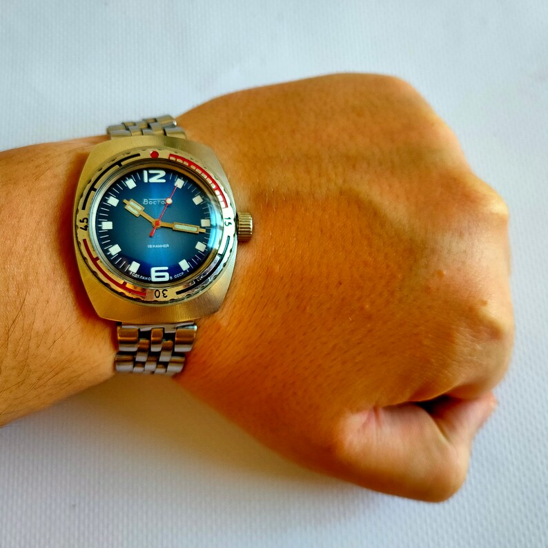 Vintage RUSSO Vostok 2416b Admiral's militare Anfibia AUTOMATICO a carica aut