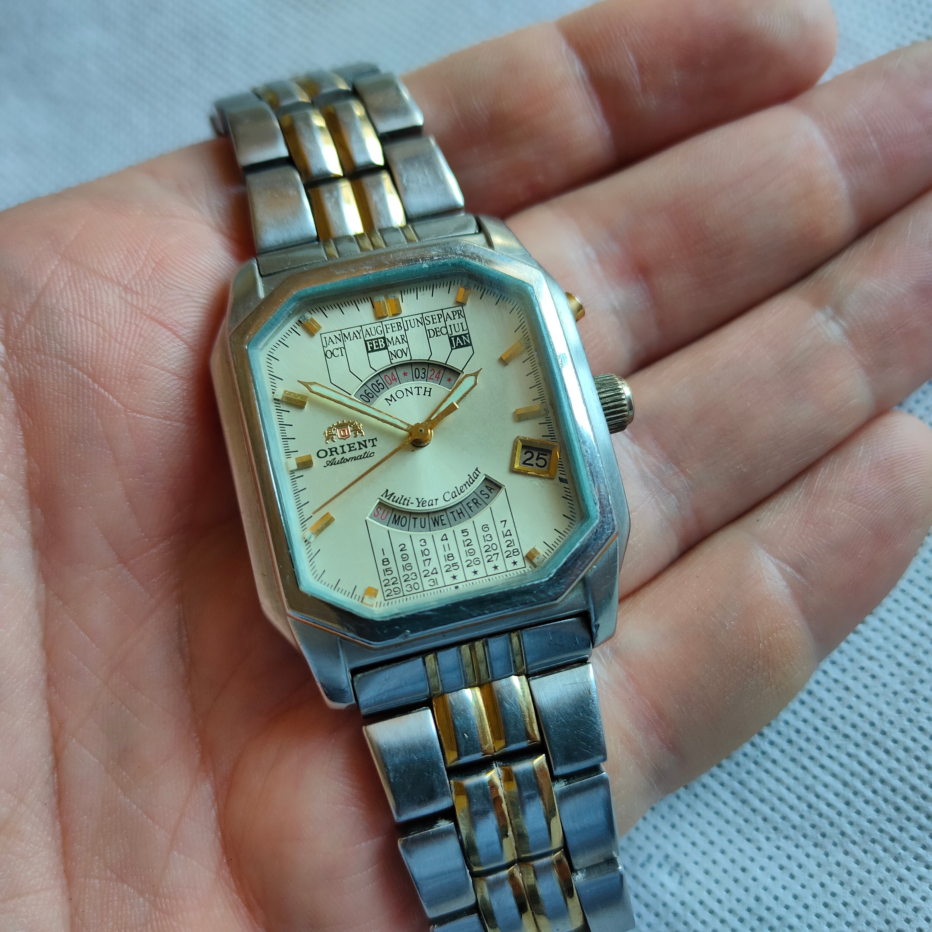 Vintage Orient College Perpetual 