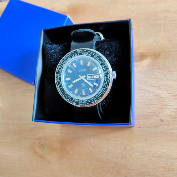 ラケタシティーズワールドタイム、ソビエト時計、タイムゾーン計算機