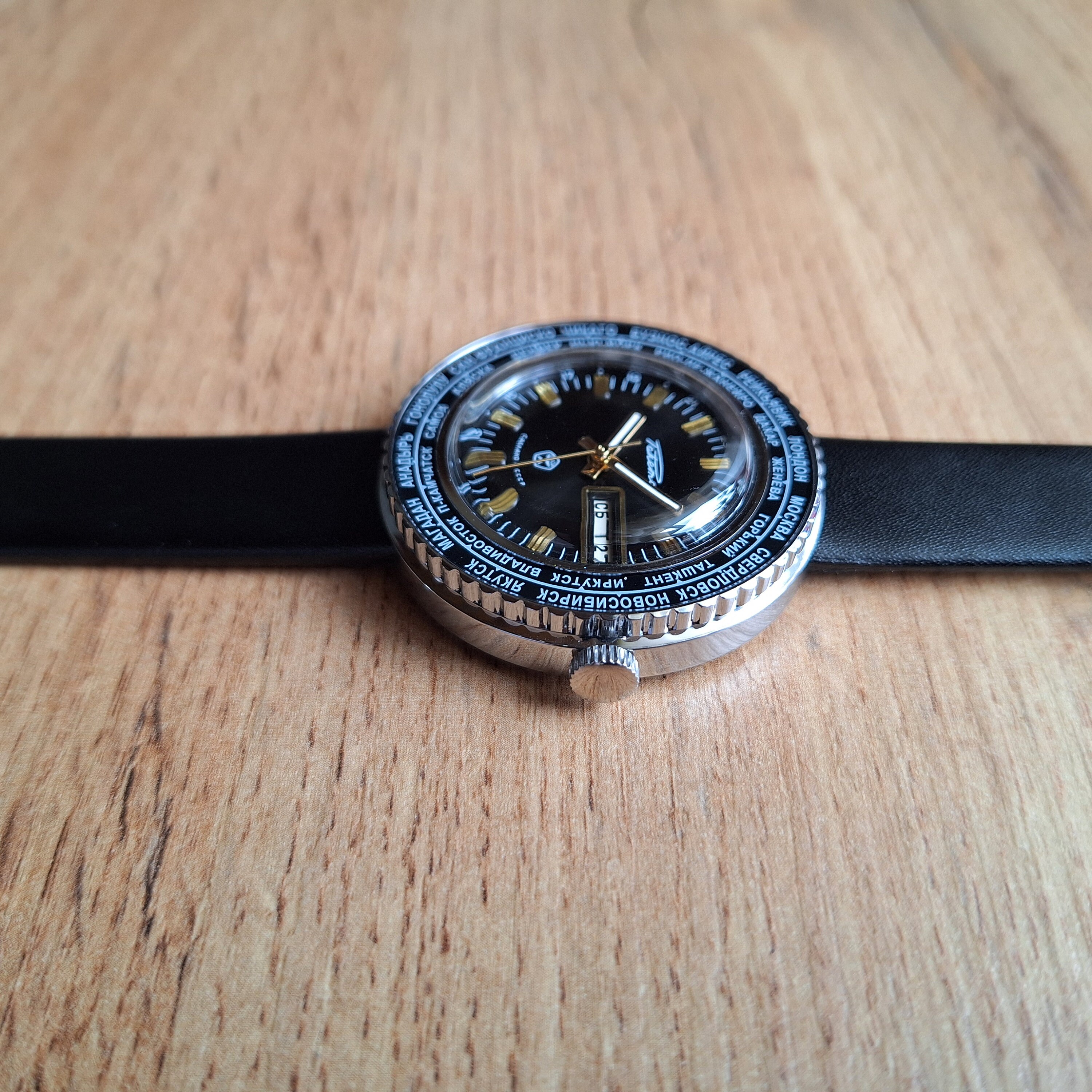 ヴィンテージソビエト時計 Raketa ワールドタイム 2628.H、Raketa 時計