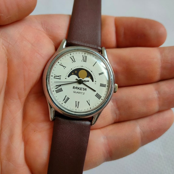 Reloj vintage Raketa con fase lunar reloj sovietico reloj de cuarzo calendario de fases lunares reales reloj blanco Etsy Espana