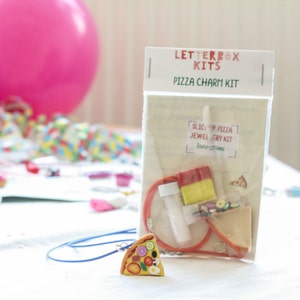Mini Jewellery Making Kit Pizza Necklace Kit Party Bag Filler DIY Craft Kit image 2