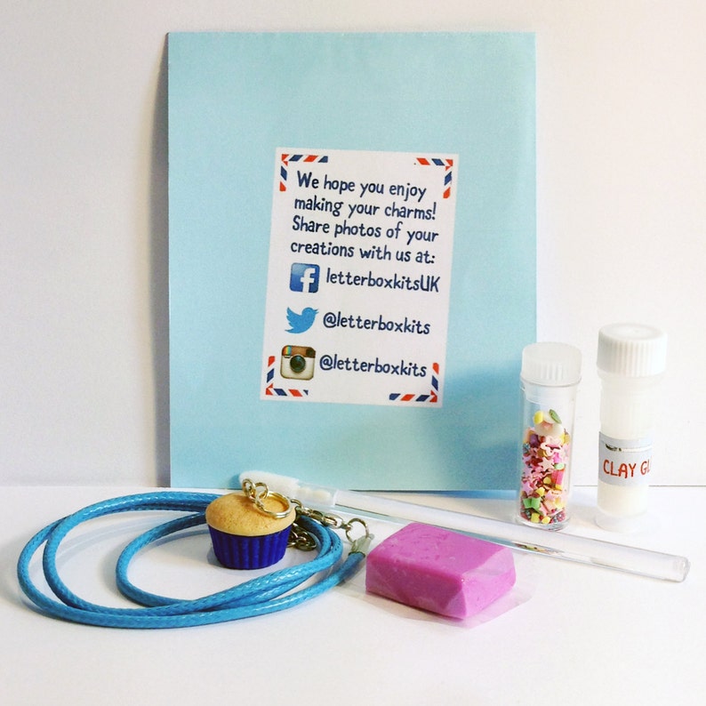 Mini Jewellery Making Kit Cupcake Necklace Kit Party Bag Filler DIY Craft Kit image 5