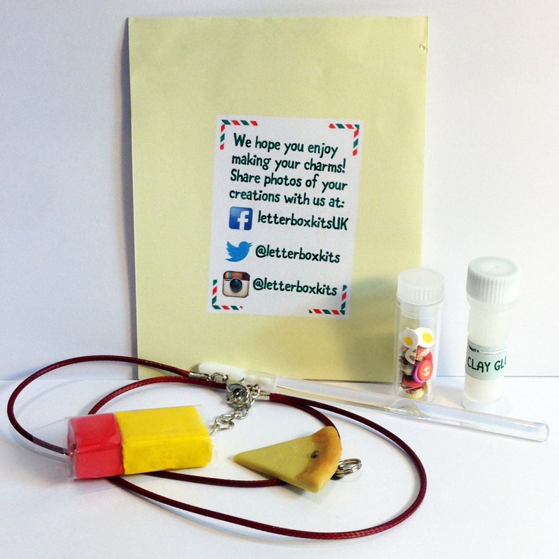 Mini Jewellery Making Kit Pizza Necklace Kit Party Bag Filler DIY Craft Kit image 4