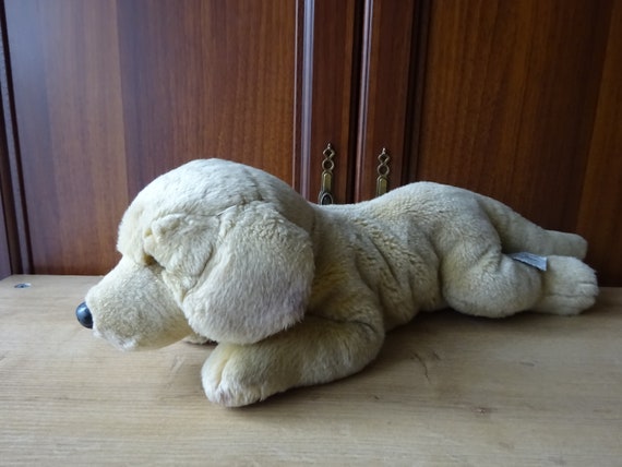yomiko classics yellow labrador