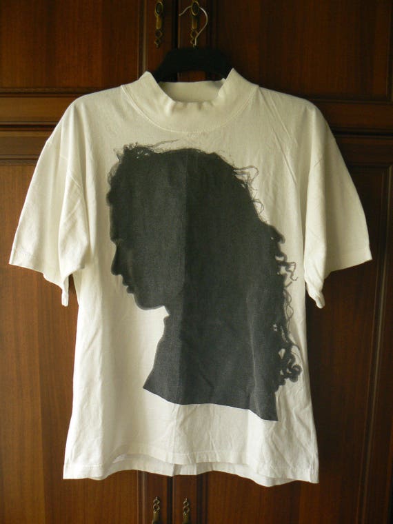 simply red t shirt