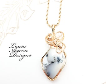 Snow Scene Agate Pendant