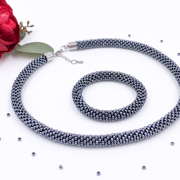 Gray Necklace Beaded crocheted rope, Beaded Rope Jewelry, Bead Crocheted Necklace gift, Beadwork, Häkelkette