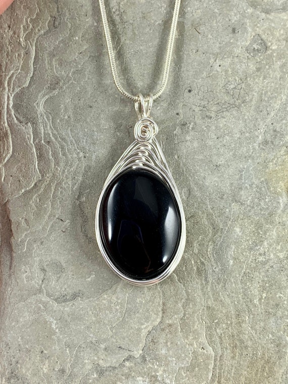 Obsidian 2024 chain necklace