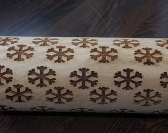 engraved rolling pin with snowflakes2