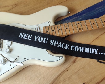 Personalised 2,5" soft padded leather strap for electric, acustic guitars