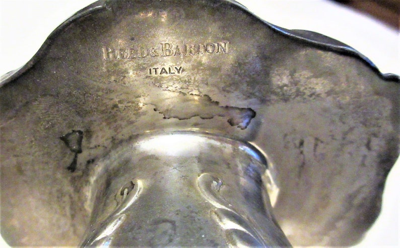 no dents. 5 diameter base Good used condition Tarnish 4.5 tall Marked Reed /& Barton Italy Vintage silver plate candle stick holders