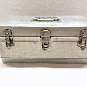 Vintage Climax Tool Box Or Tackle Box Aluminum Caddy Box Is Etsy Uk Vintage Climax Tool Box Or Tackle Box Aluminum Caddy Box Is Etsy Uk