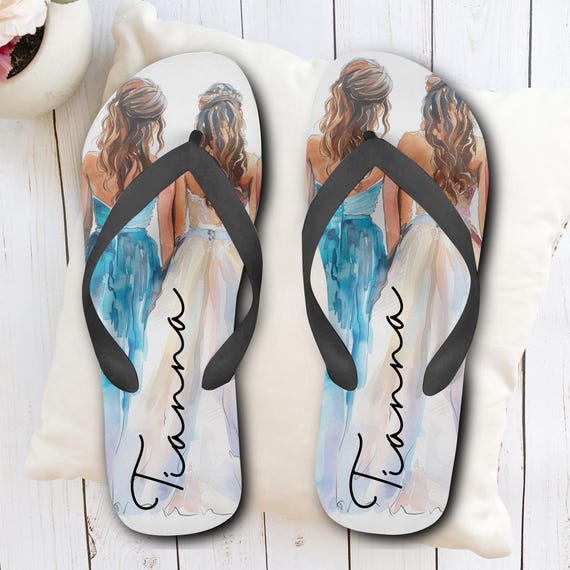 Personalized Wedding Flip Flops: Bridesmaid Bridal Party Favors