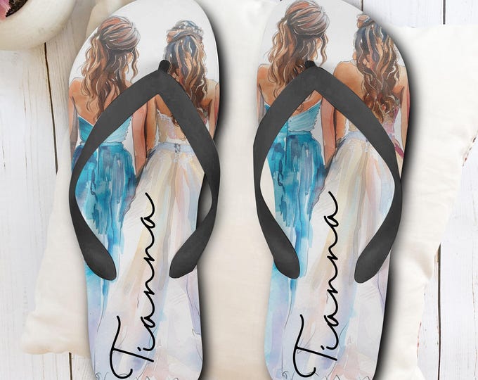 Personalized Wedding Flip Flops: Bridesmaid Bridal Party Favors
