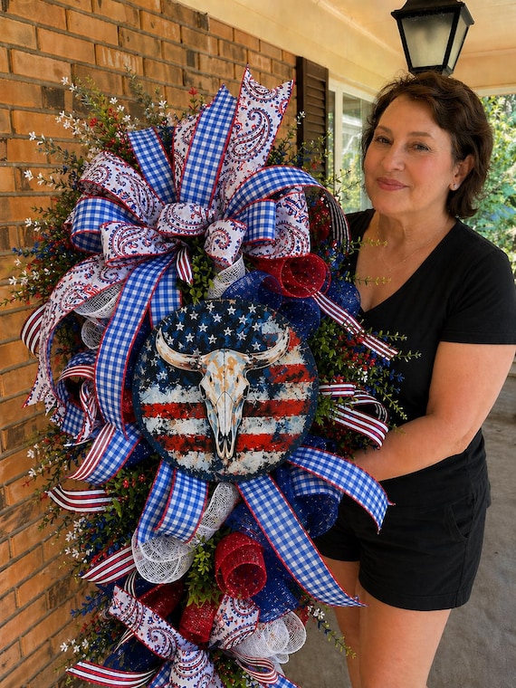 Western Patriotic Swag Wreath, 4th of July Door Hanger, Americana Deco Mesh Wreath, Cowboy Skull Decor, Red White Blue Front Door Swag