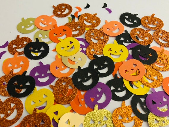 Glitter Pumpkin Confetti: Halloween Party Table Decor