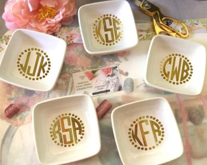 Monogram Jewelry dish gift for Bridesmaids, Personalized Earring holder, Holiday Proposal Gifts