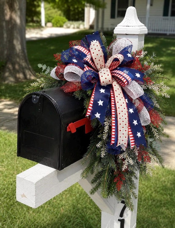 Patriotic Mailbox Swag, Summer Wreaths, Patio Decor