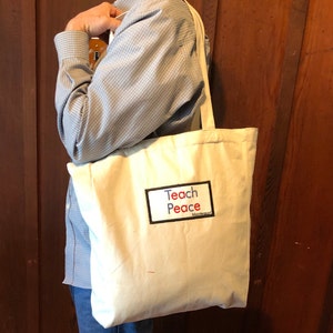 Montessori Sayings - Tote Bag Montessori Gifts for Teachers  - Montessori Sayings