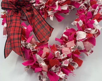 Heart Rag Wreath: Fabric Valentine's Day Decor with Buffalo Plaid Ribbon