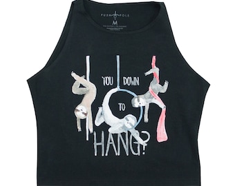 Top corto de cuello alto con baile en barra y perezosos de circo, ilustración original de Lyra Silks