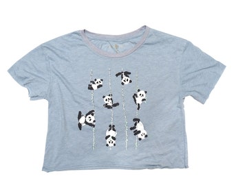 Poling Pandas Camiseta ligeramente recortada Pole Dance Entrenamiento Fitness Dancer Ilustración