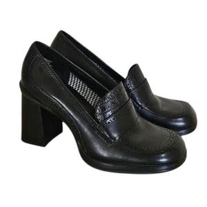 Tommy Hilfiger VTG Plataforma Salto Feminino 9 Couro Preto Chunky Mocassins Anos 90 Y2K