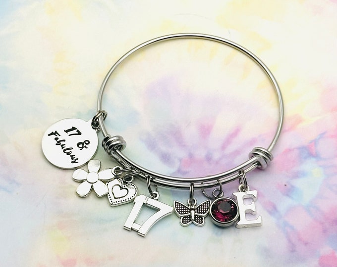 Girl 17th Birthday Charm Bracelet, Gift for 17th Birthday Girl, Personalized Gift, Gift for Her, Personalized Gift, Stackable Bracelet