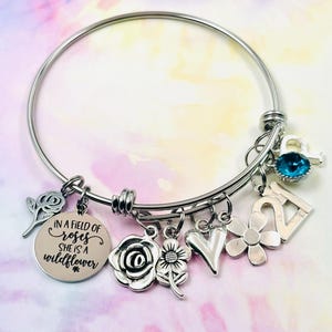 21º aniversário, joias personalizadas, pulseira de berloques, joias artesanais com pedras de nascimento, presente artesanal para ela, presente de aniversário, presente para filha