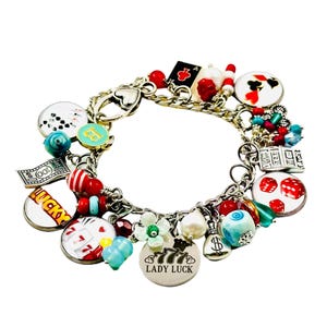 Pulseira de charme inspirada no cassino Lucky Lady, joias personalizadas com tema de jogo, presente para ela, presente para melhor amiga, joias feitas à mão, boa sorte