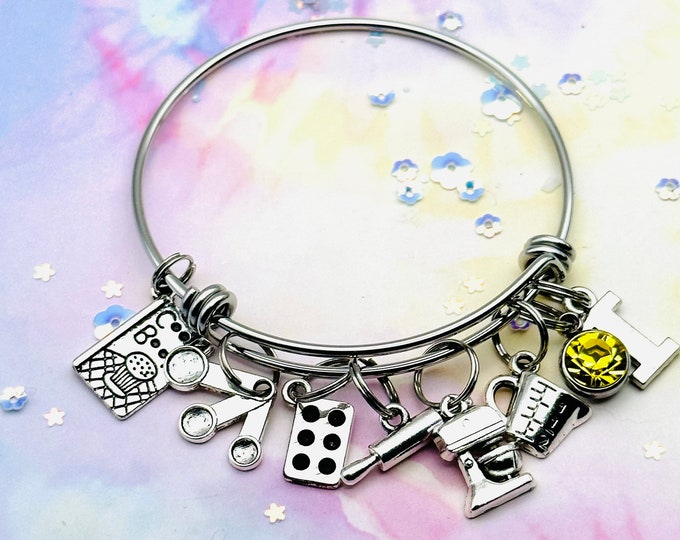 Gift for Cook Girl, Love to Bake Charm Bracelet, Gift for Cook, Cook's Charm Bracelet, Bakers Charm Bracelet, Gift for Baker, Mom Gift