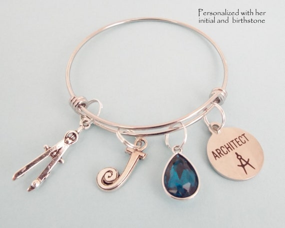 Braccialetto con ciondolo per massaggiatore, regalo di laurea, gioielli personalizzati con iniziali e pietre portafortuna, biglietto d'auguri in confezione regalo - Italia