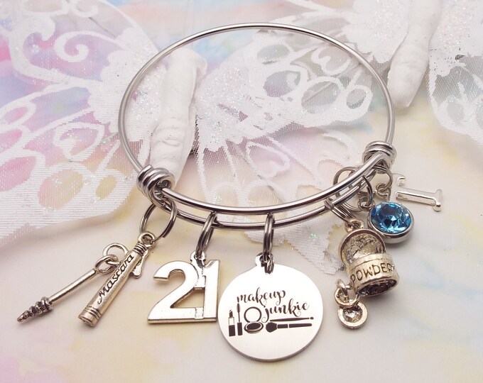 Girl's 21st Birthday Charm Bracelet, Woman's Make Up Junkie, Girl Turning 21 Gift, 21 Year Old Woman, 21 Year Old Girl Gift, Daughter's 21st