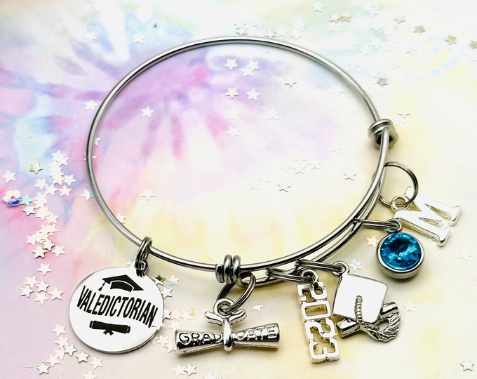 Valedictorian Gift, Graduation Personalized Charm Bracelet, Graduation Gift for Her, Girl Graduate Gift, Personalized Jewelry, Daughter Gift