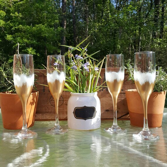 Items similar to Spanish Moss Champagne Flutes on Etsy