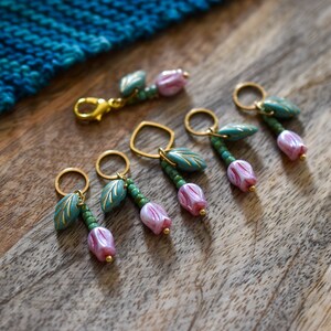 Tulip Maschenmarkierer Set. Blumen Fortschrittsanzeiger fürs Stricken.