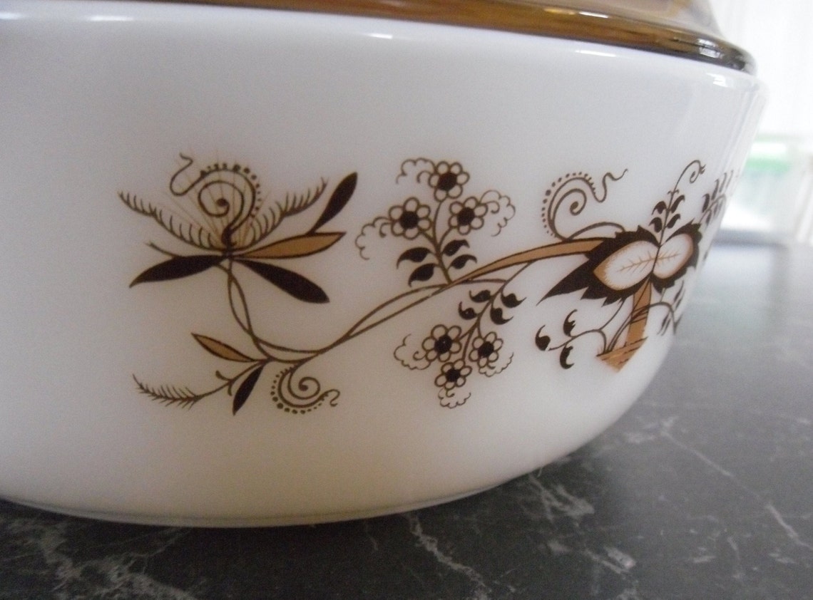 VINTAGE Pyrex Made in England BROWN Floral Vine Pattern Etsy