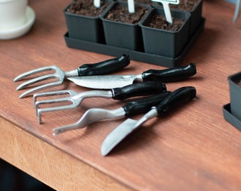 1/4, 1/6 miniature 5 pc garden tools, miniature potting, miniature gardening, dollhouse gardening, seed tray , dollhouse accessories