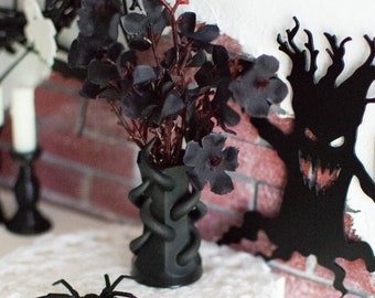 1/4 , 1/6 Miniature black flowers in a vase,  miniature halloween, dollhouse halloween, halloween, dollhouse decoration