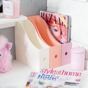 1:6 oder 1/4, Miniatur-Magazin-Halter, Miniatur-Büro-Papier-Tablett, Miniatur-Kawaii, Miniatur-Papier-Organizer, Miniatur-Büro