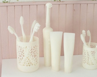 1/6 , 1/4 , 1/3 size, Unfinished miniature toothbrush lot, miniature bathroom set, dollhouse bathroom, minifee accessories, doll accessories