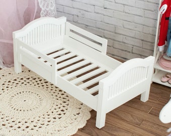 mini toddler bed