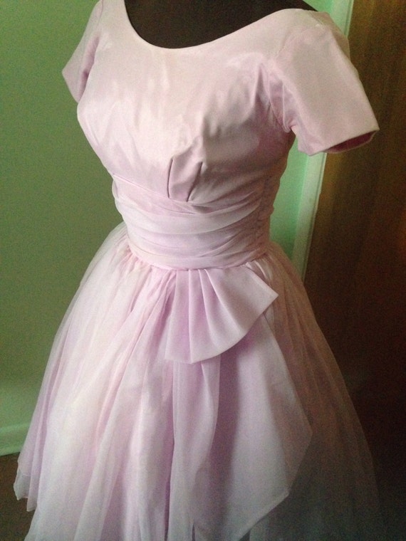 Vintage Pink Tafetta and chiffon 50s cupcake prom